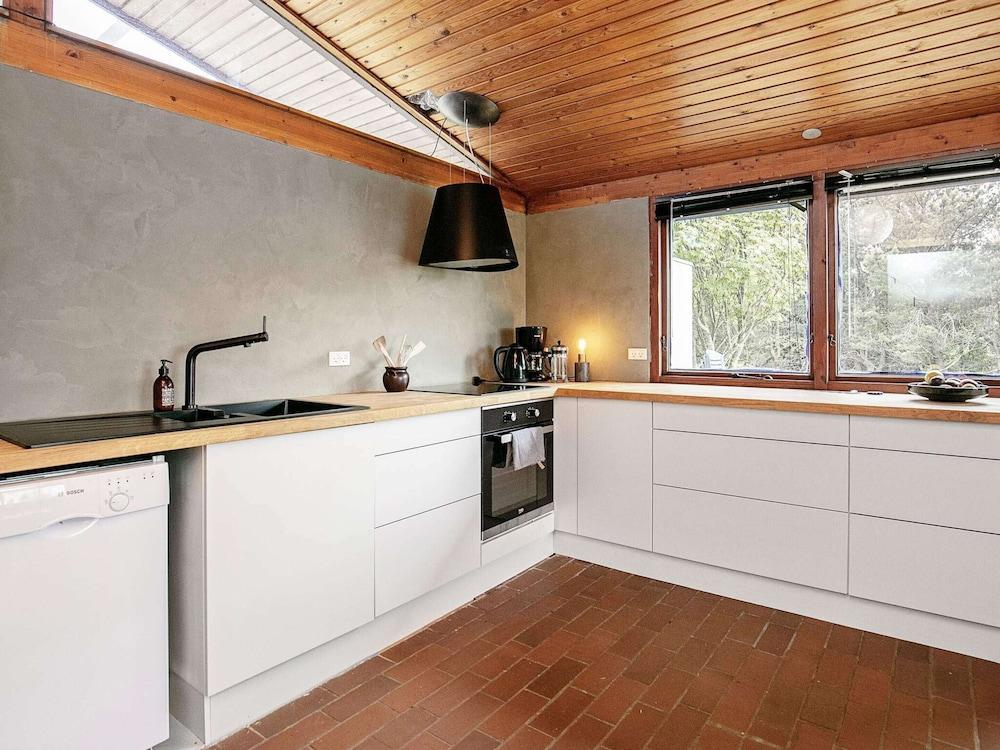 Tranquil Waterfront Retreat-by Traum