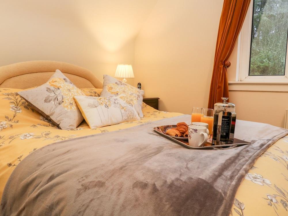 Glenfinglas Dam Cottage