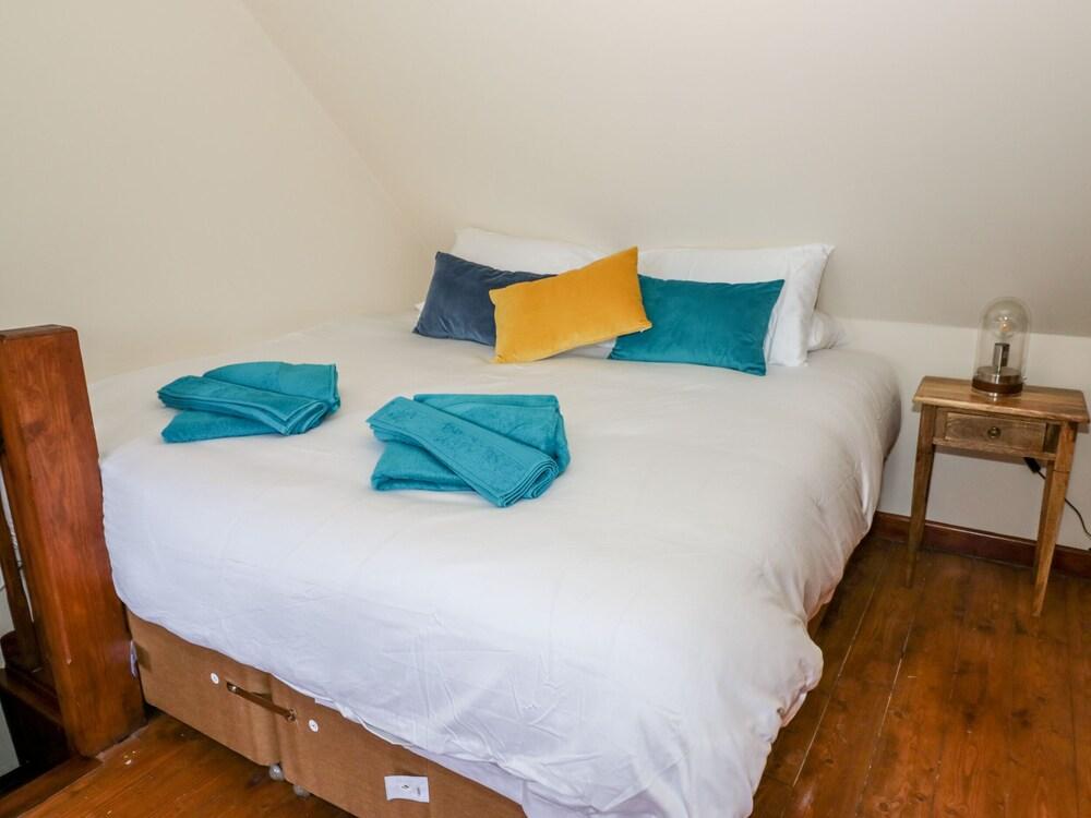 Five Mile House Barn