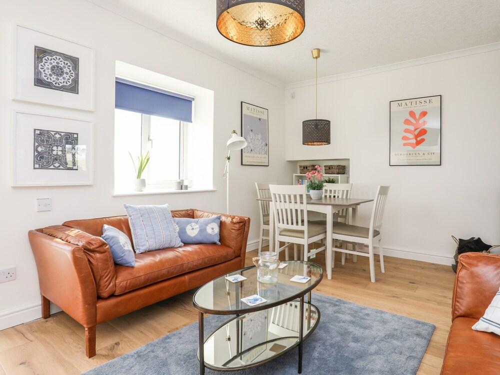 5 Porthdafarch South Cottages