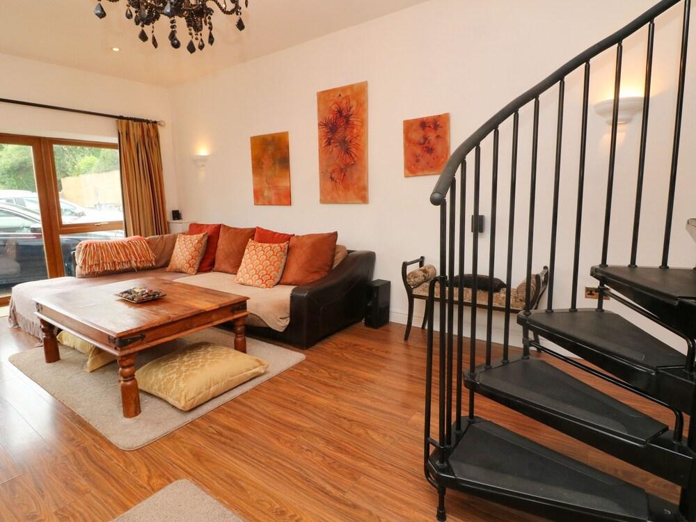 The Coach House, The Grove