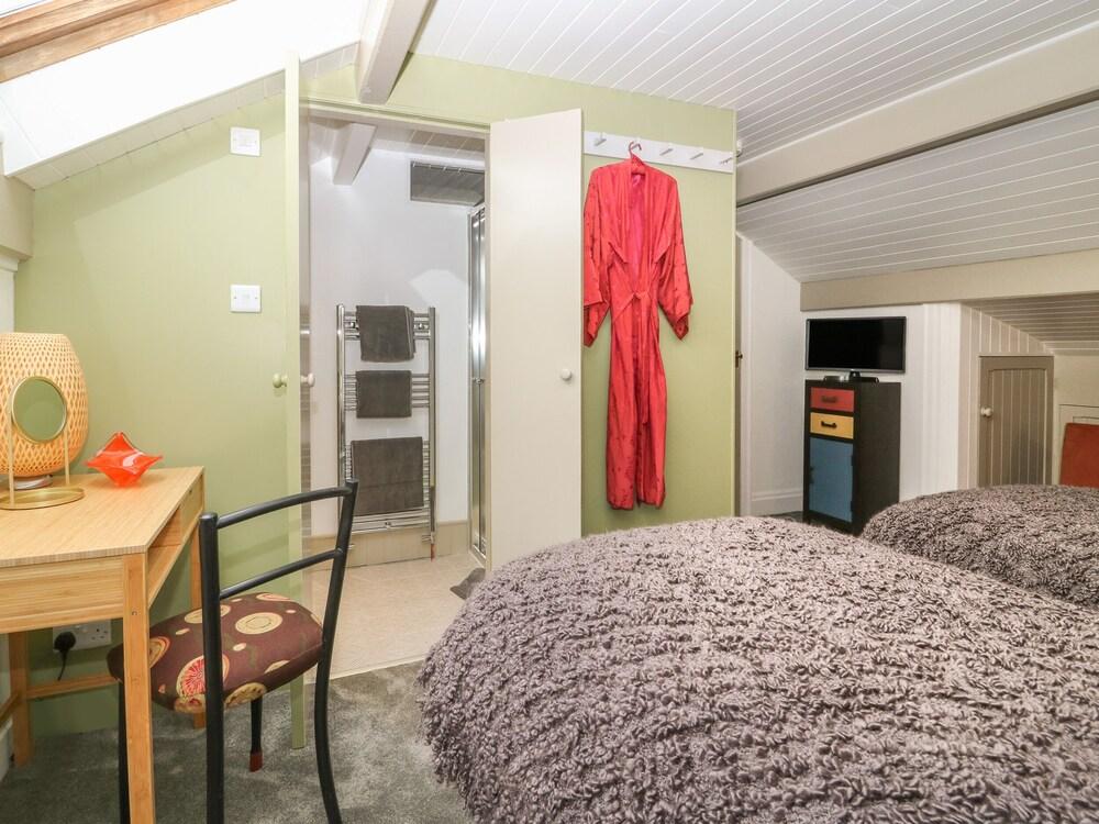 The Stone Masons House