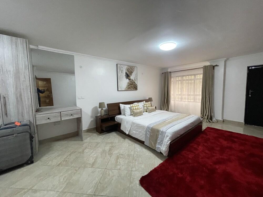 Clemsa Boutique Hotel