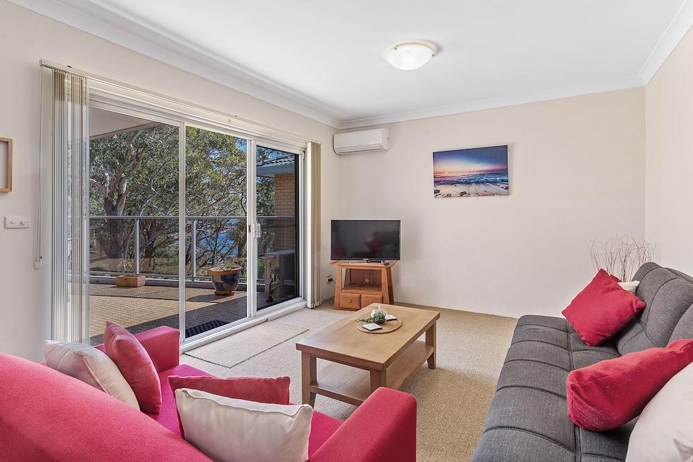 Kiah Unit 18 53 Victoria Parade