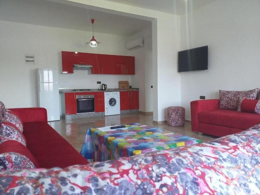 Luxurious Apartment Fully Equiped