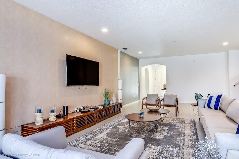 Private house at Solterra Resort