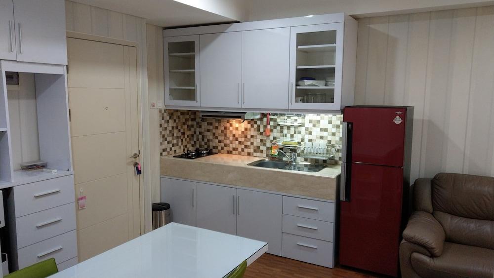 Quiet 3BRs pool and lake view