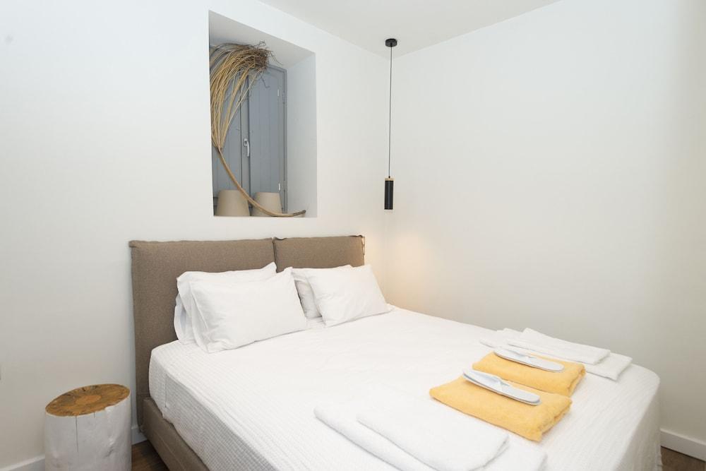 Pylosea Luxury Lodge