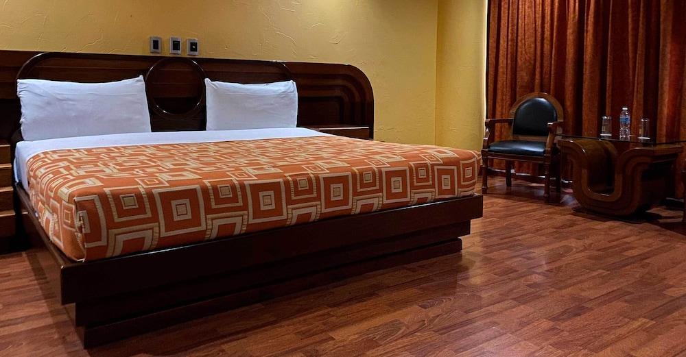 Hotel Escala Siglo XXI