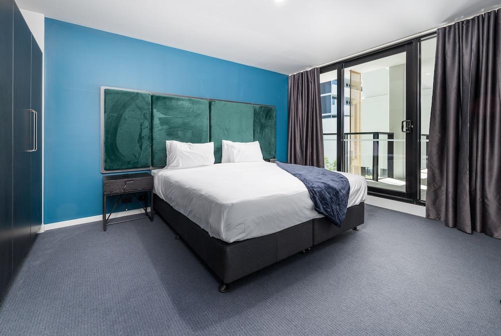 Oros Hotel and Apartments