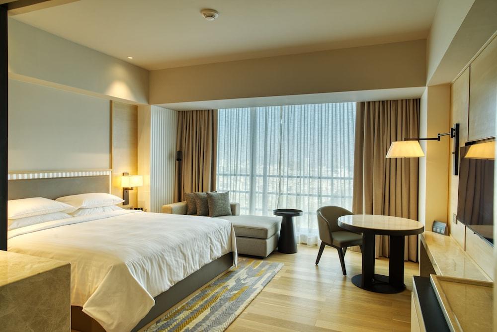 Gateway Ahmedabad Sindhu Bhavan