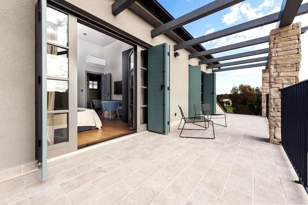 Villa Renata with Pool and Sauna