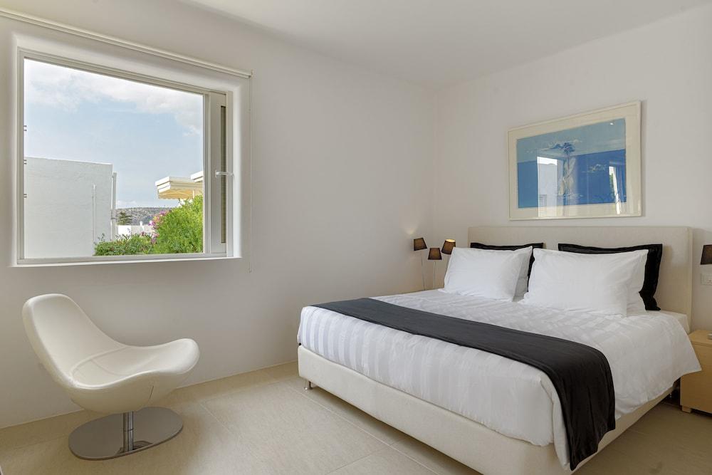 Luxurious Beachfront Villa Maira