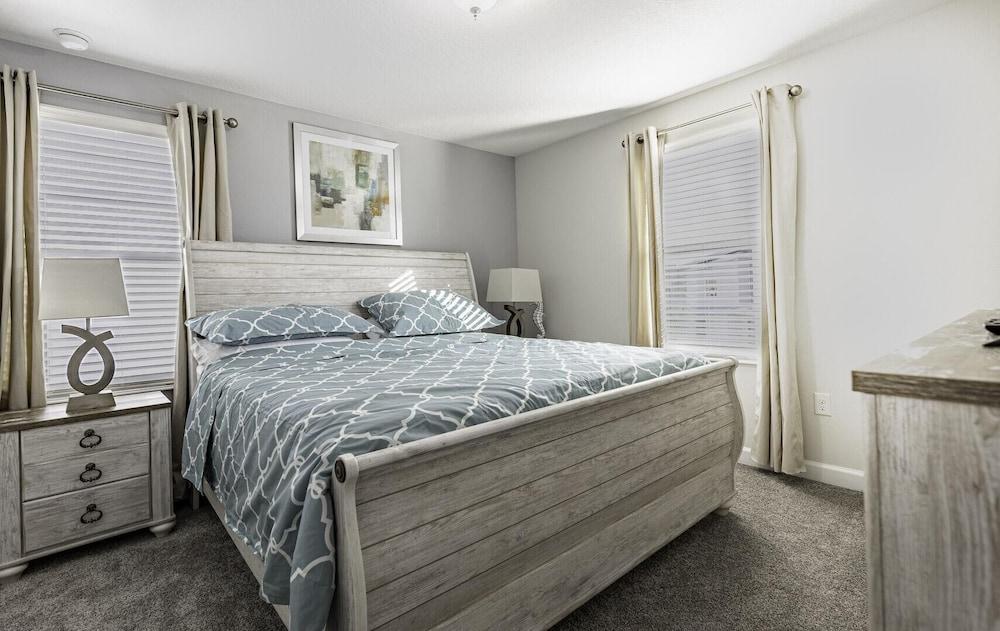 8817cbc - The Retreat at Championsgate