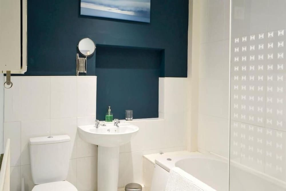 Tynemouth Beach Apartment