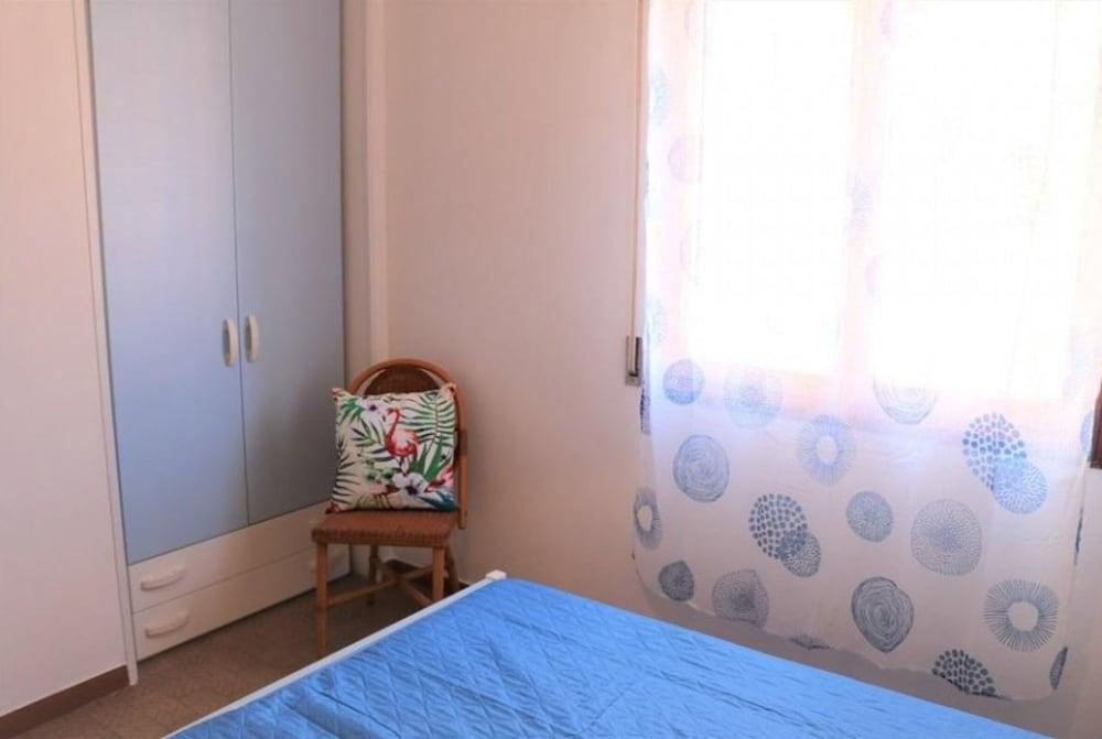 Flat Just 80m From the Beach