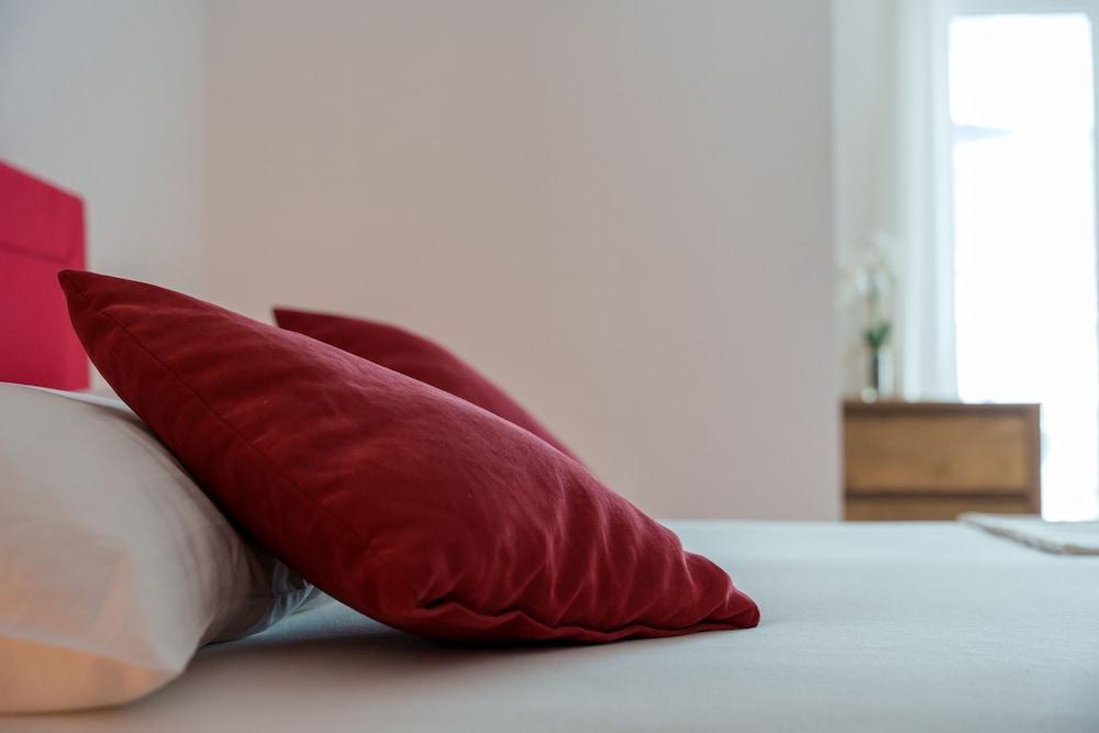 Studio for 2 People - Split Region