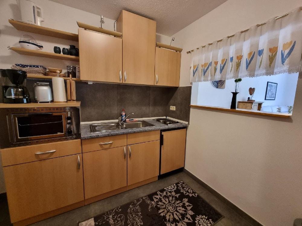 Cafe Altmühl, Ferienwohnungen Gästehaus Krimhilde direkt am Wasser