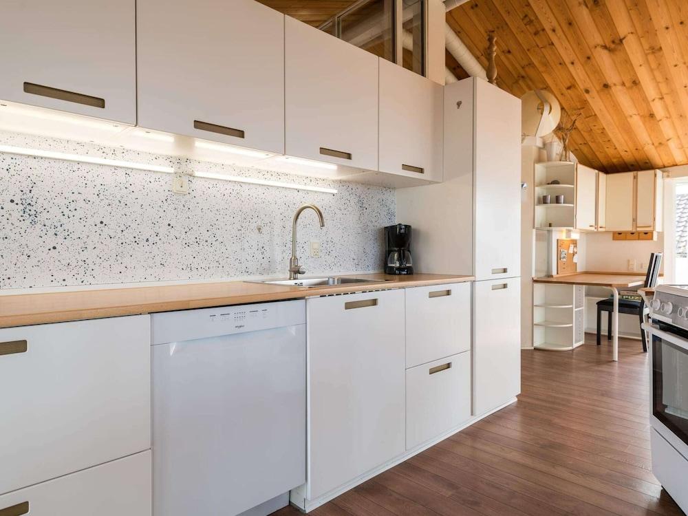 Seaside Charm With Spa and Sauna-by Traum