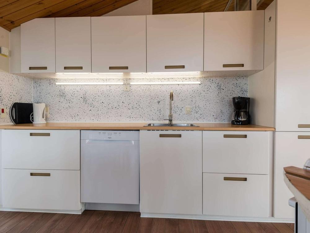 Seaside Charm With Spa and Sauna-by Traum