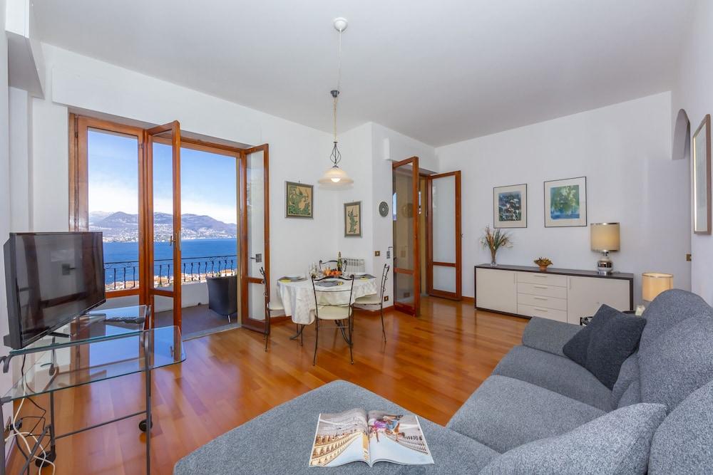 La Rosa Dei Venti Lake View Terrace