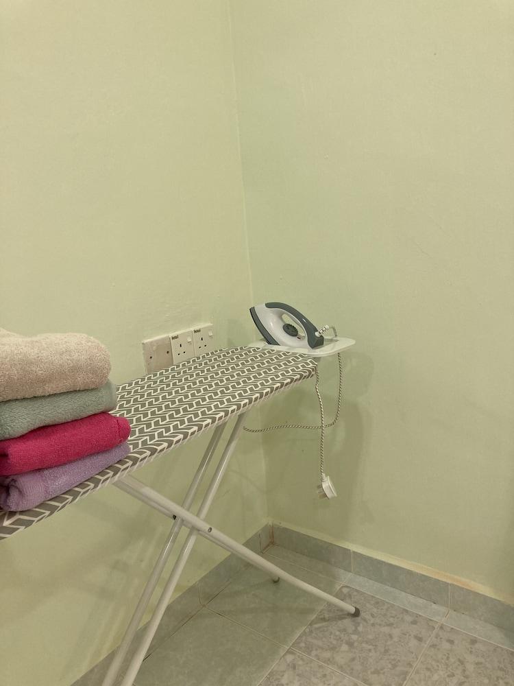 Hanna Homestay Kangar