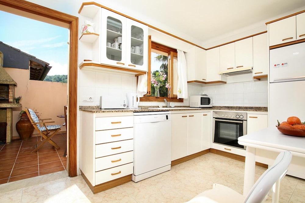 Villa - 3 Bedrooms with Pool and WiFi - 108757