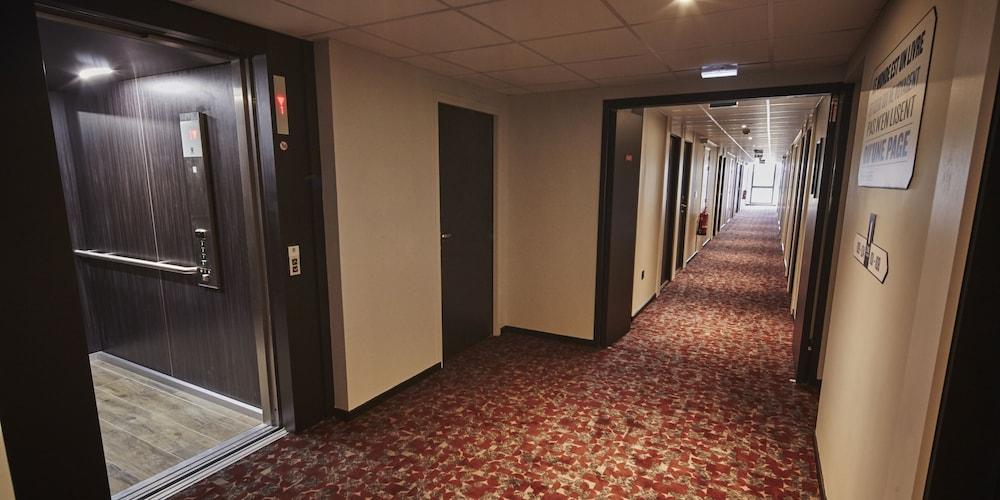 Kyriad Combs-la-ville - Senart