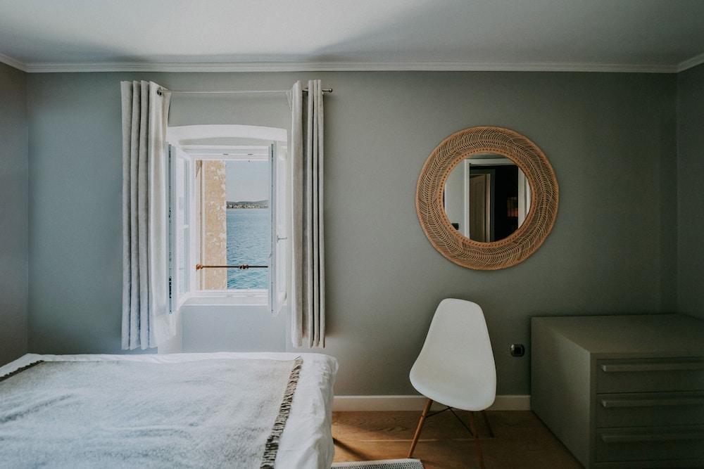 Seafront Palazzo Rovinj With Private sea Access