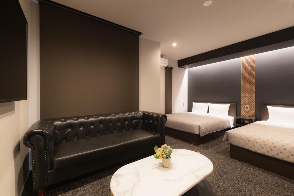 GRAND BASE Hakata Premium