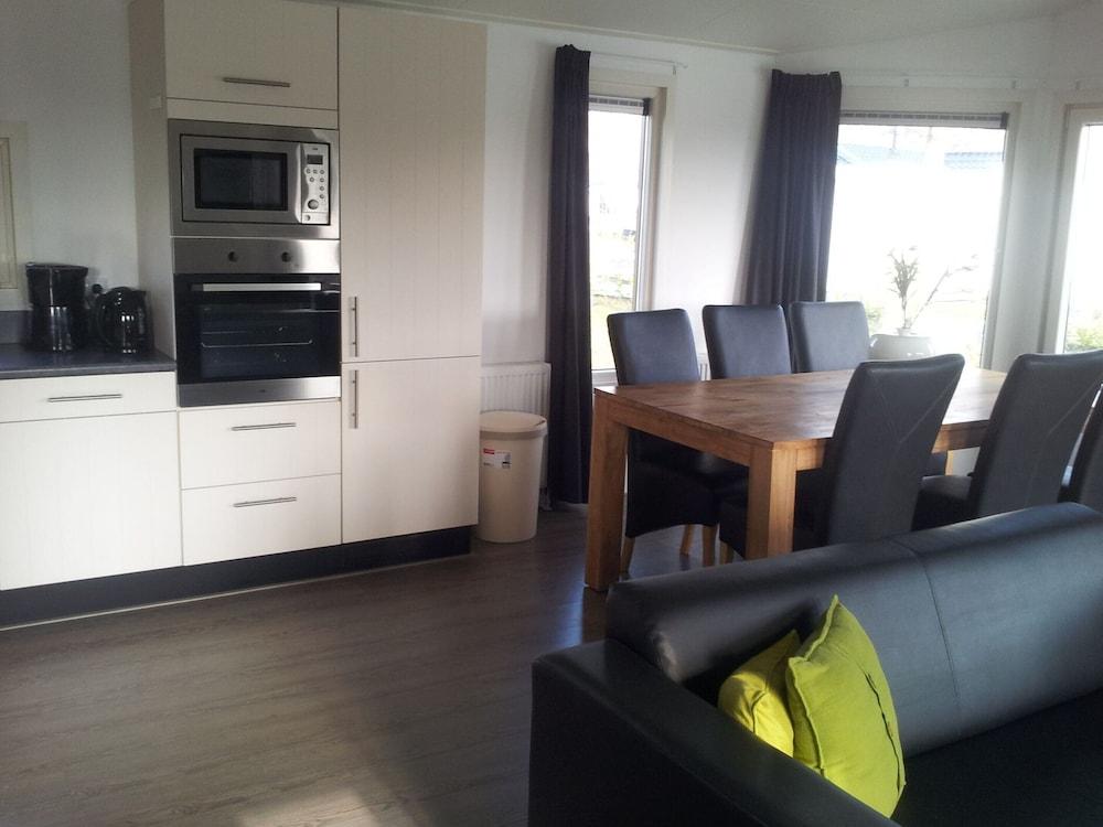 Well-kept Chalet not far From the Biesbosch