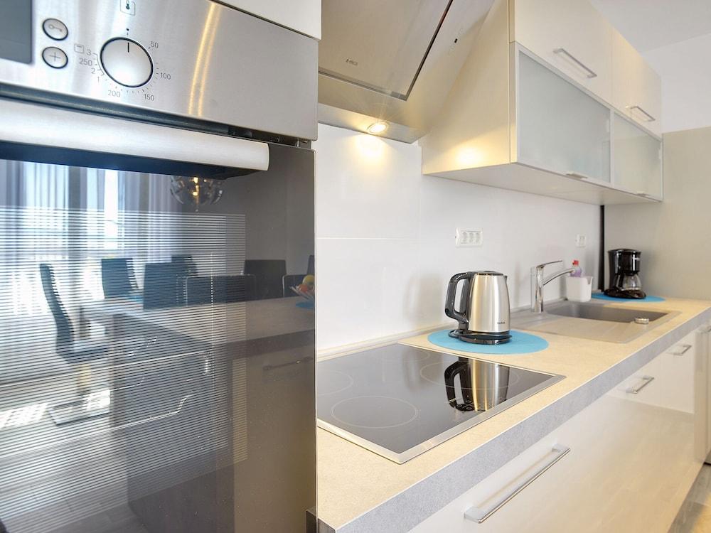 Holiday Home in Liznjan Near the Beach