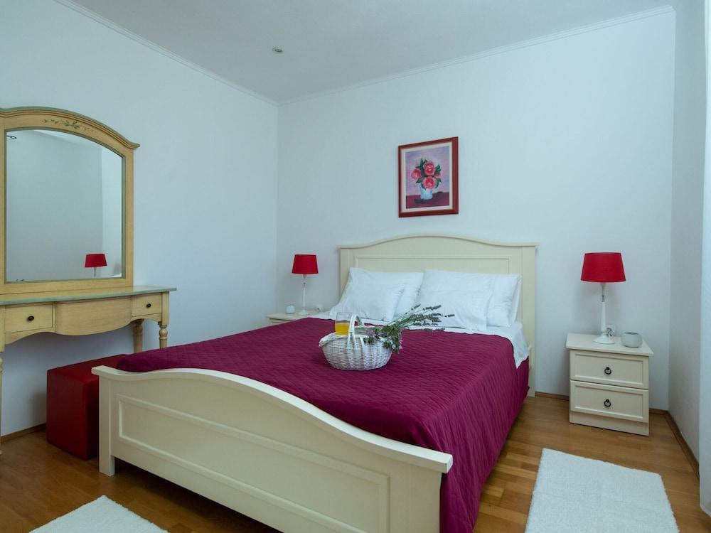 Holiday Home in Barban With Private Pool