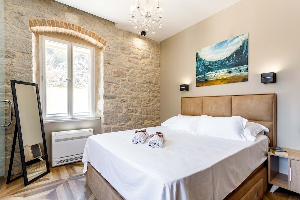 Saint Nicholas lighthouse