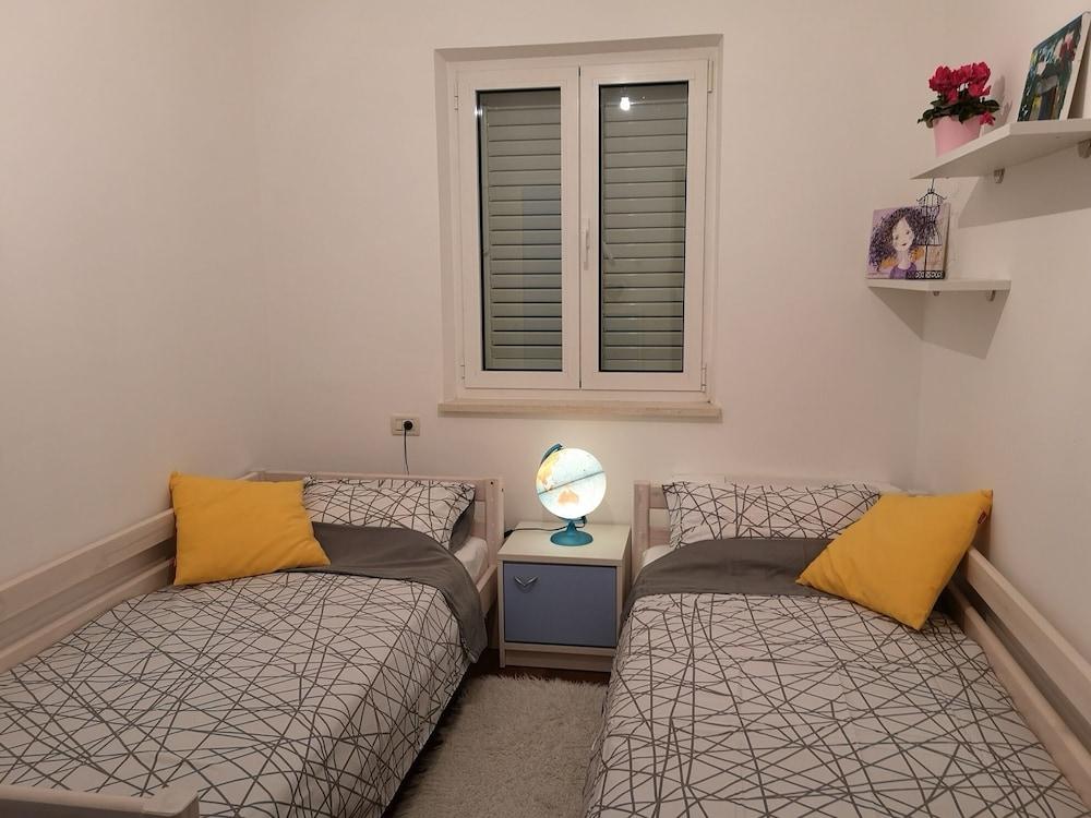 Apartment Blue Infinity 3 Lemi