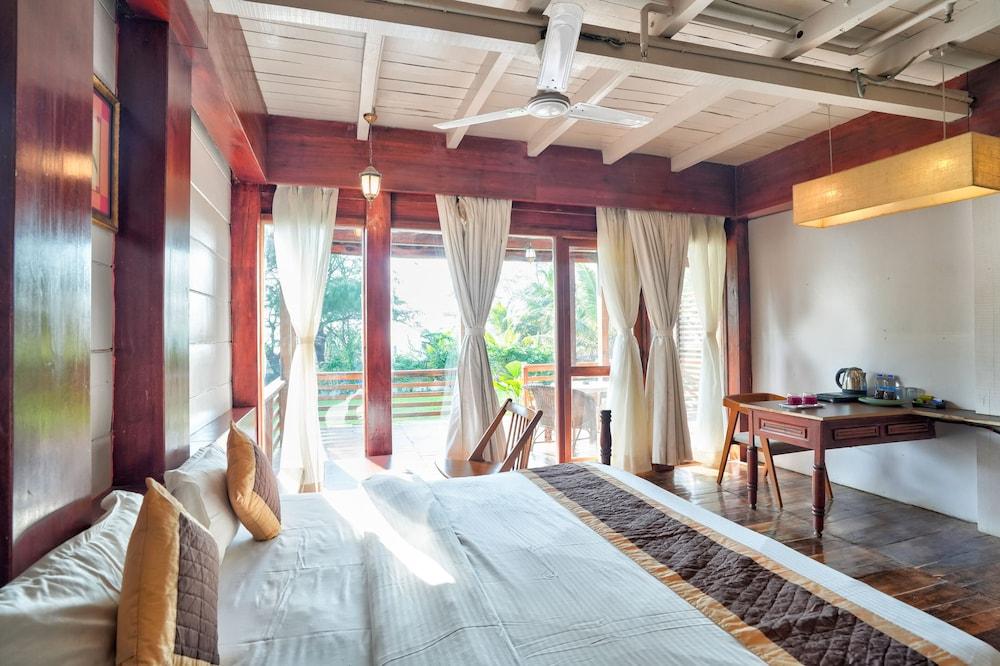 Aqua Marina Beach Cottages