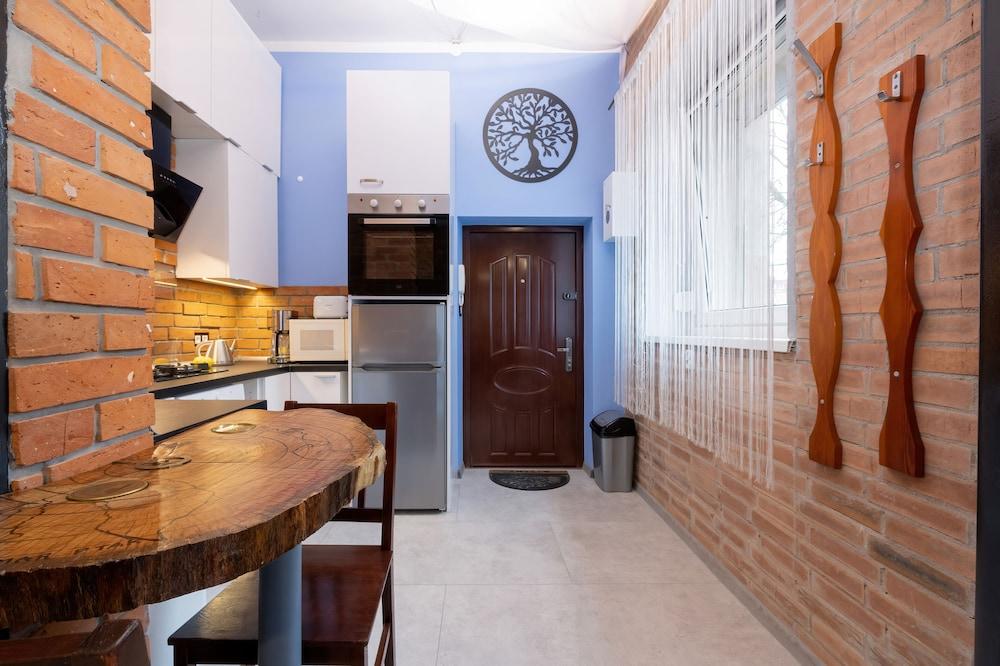 Stylish Apartment in Center by Renters