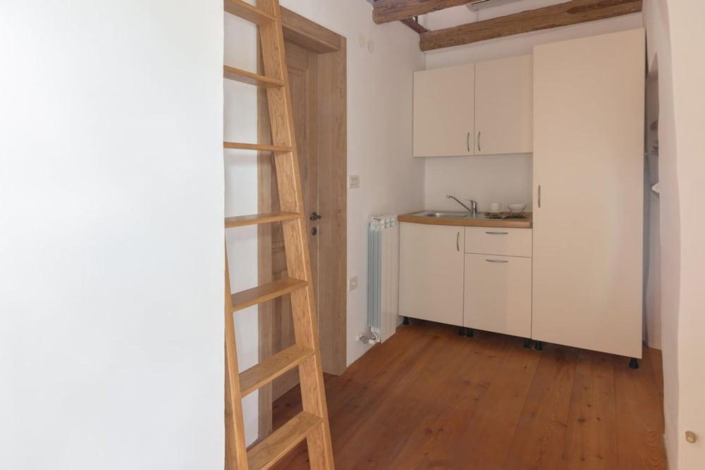 Pool & Sauna Villa Gizela