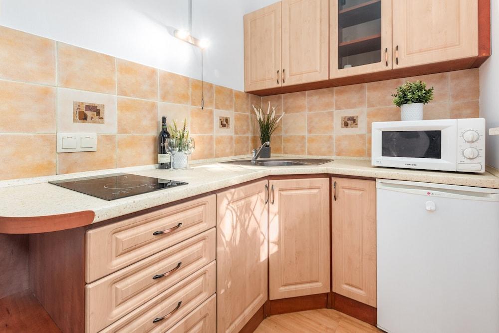 Studio Warsaw Wilcza by Renters