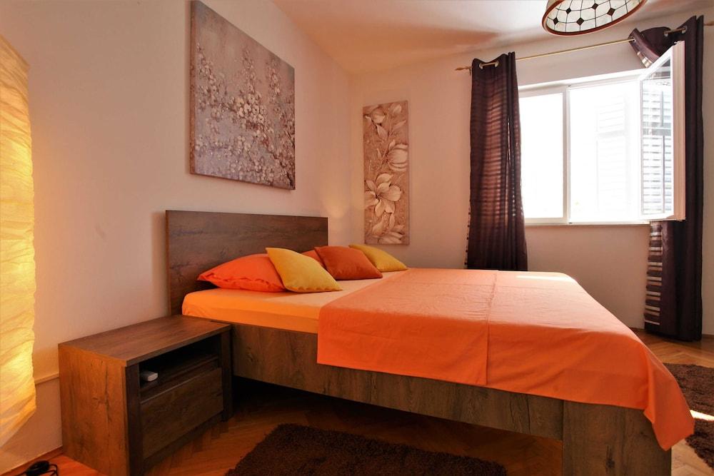 Apartment Garden M&M