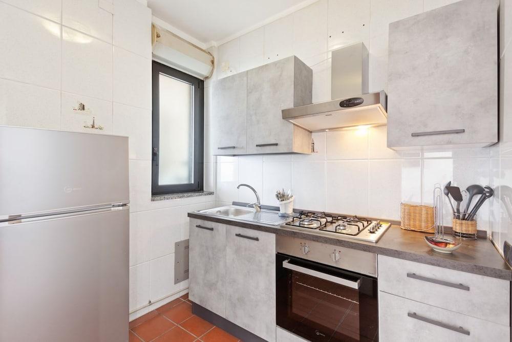 Bari Waterfront Apartment