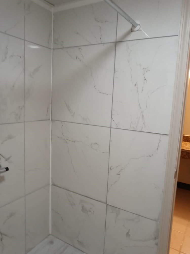 Peachtree Inn & suites