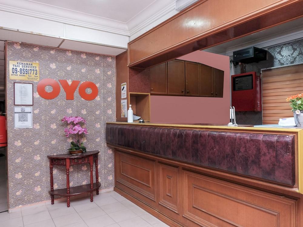 OYO 90167 Hotel Tiara