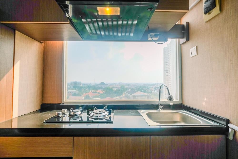 Compact and Simple Studio Apartment at Saladdin Mansion