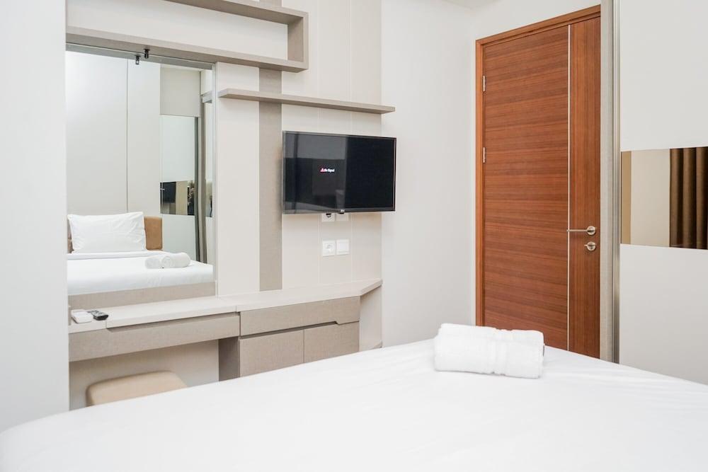 Spacious 1BR Apartment at Marigold Nava Park