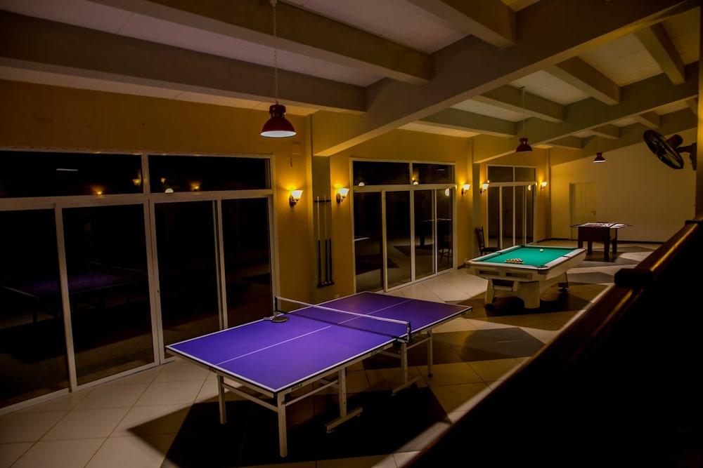 Tropic Gardens Hotel