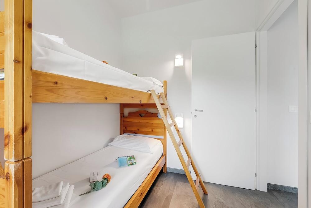 Bellevue Modern Apartment 6