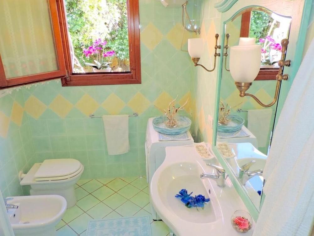 Solaria Bouganville First Floor With Mini-pool