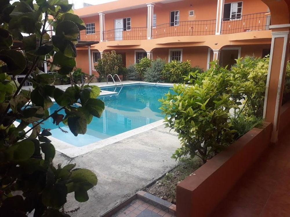 Apartahotel Next Nivel - Two Bedroom Apartment