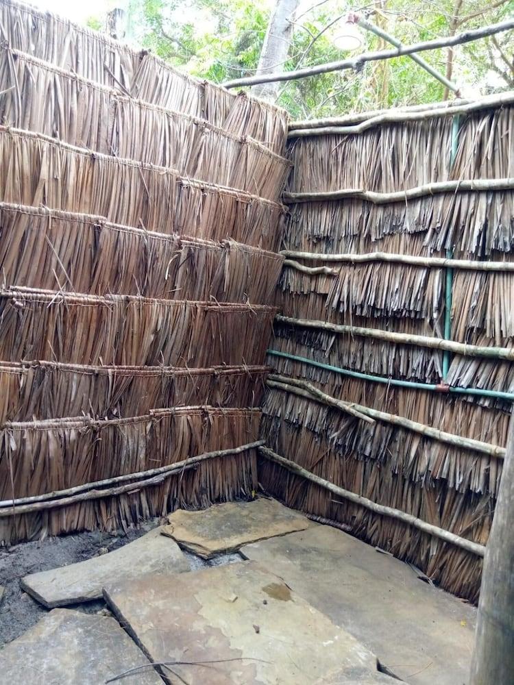 Room-mida Creek Eco Camp - Lodge